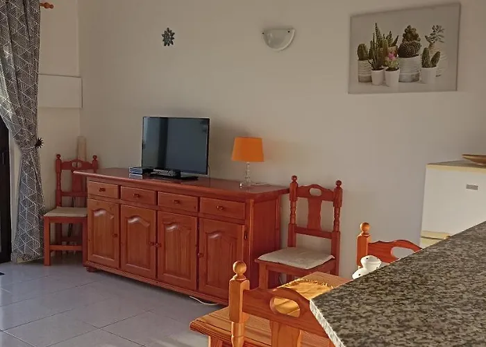 Casa Blanca * Charco del Palo